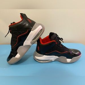 Jordan “stay loyal” BRED